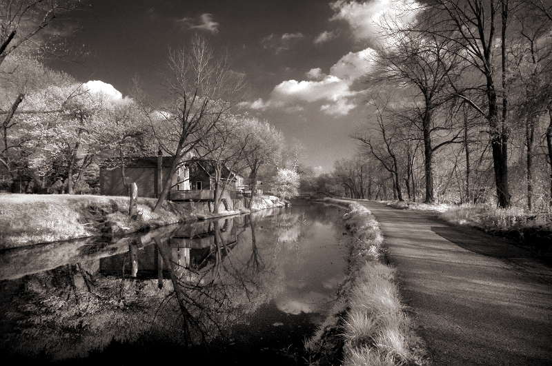 Looking to Montclaire Schuylkill River Canal, Montclair, PA � Dave Hickey